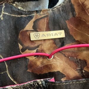 Ariat purse and wallet set